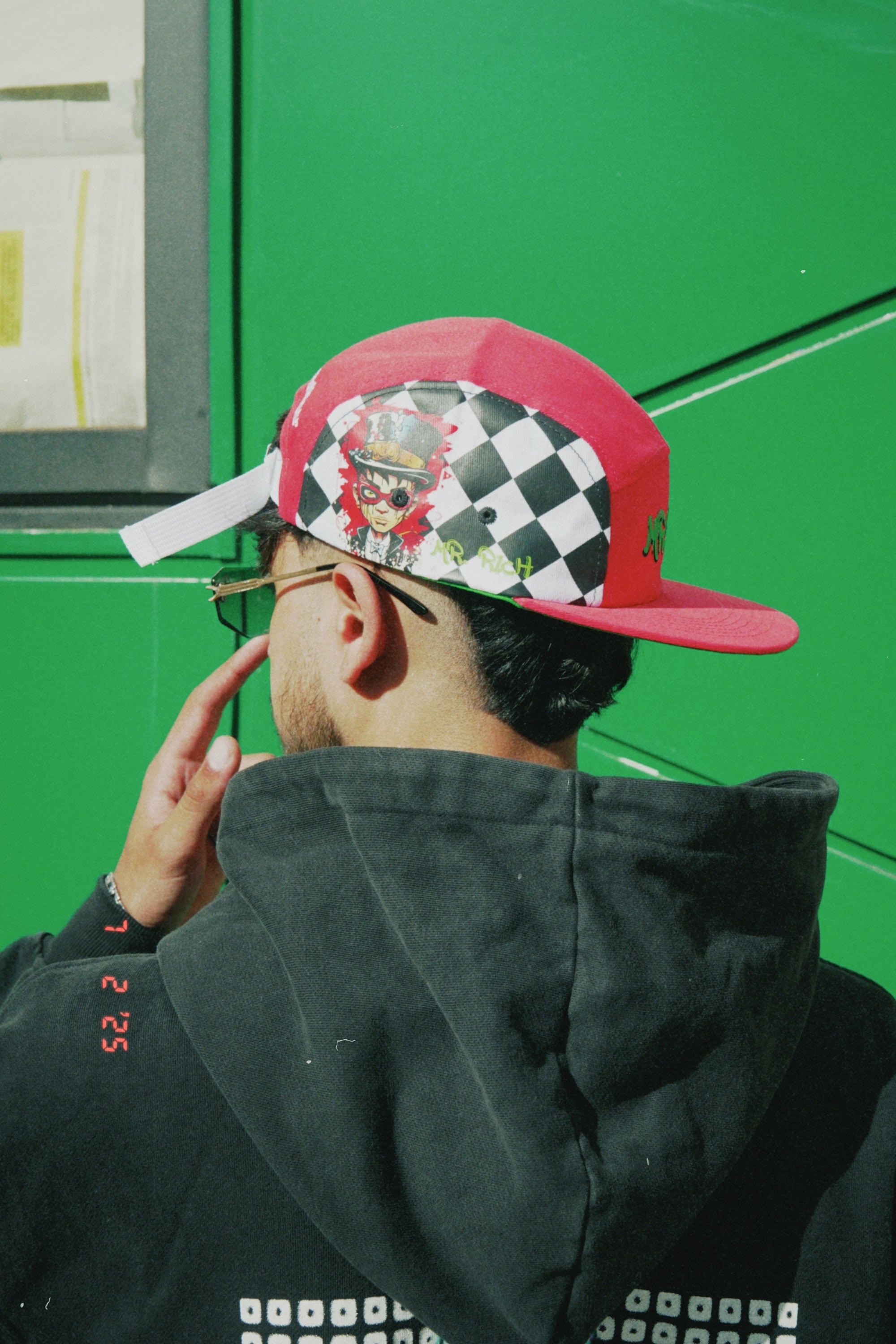 5 panel Red & White